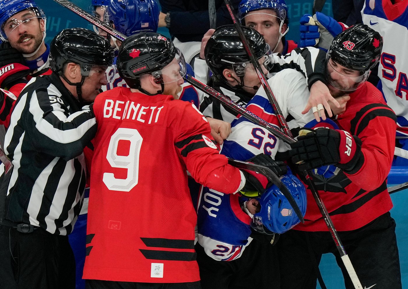 Matthew Tkachuk and Auston Matthews celebrate US hockey gold with ceremonial puck drop | iNFOnews.ca