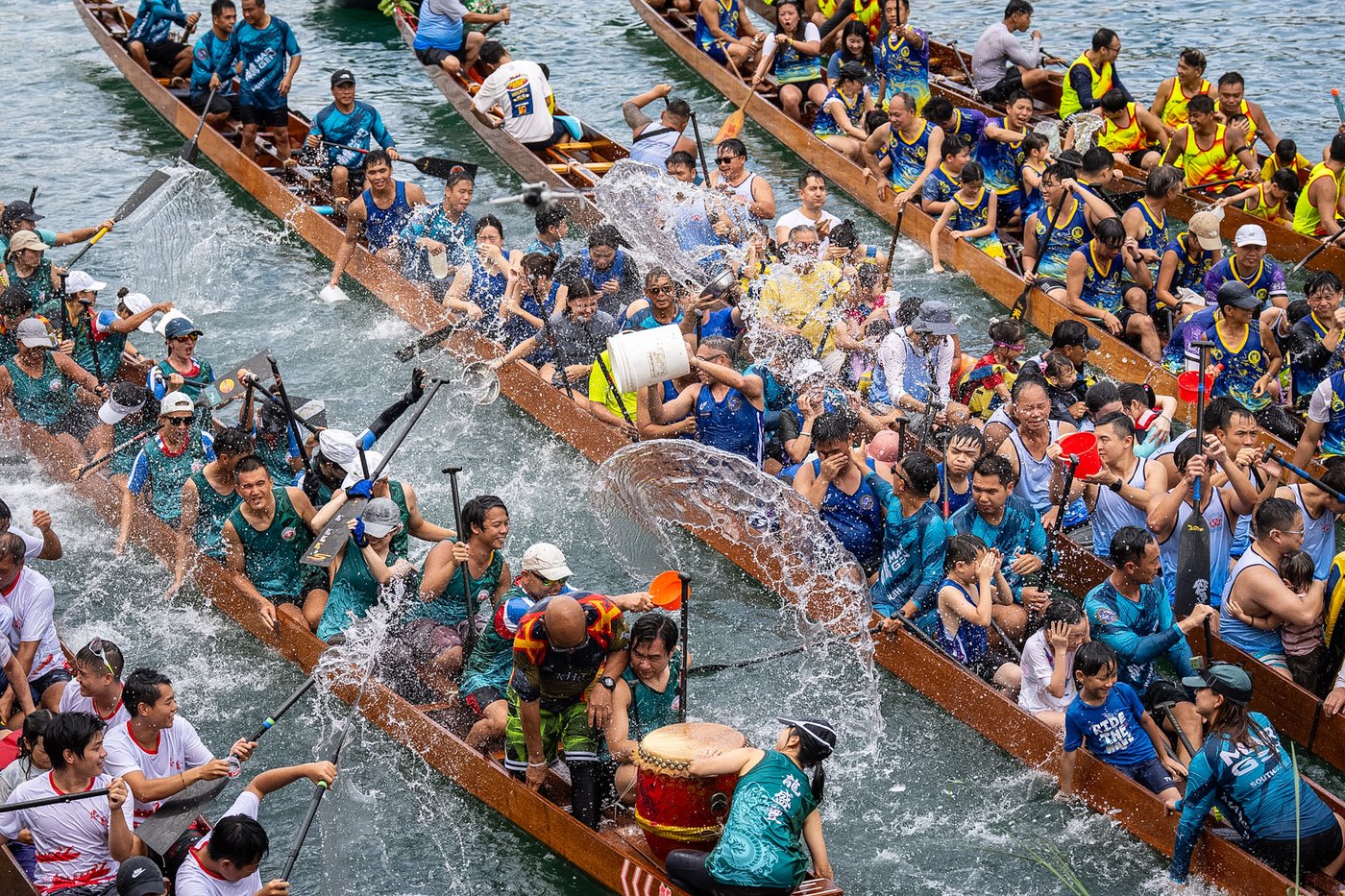Competitors take part in boat races to mark the Dragon Boat Festival, in photos | iNFOnews.ca