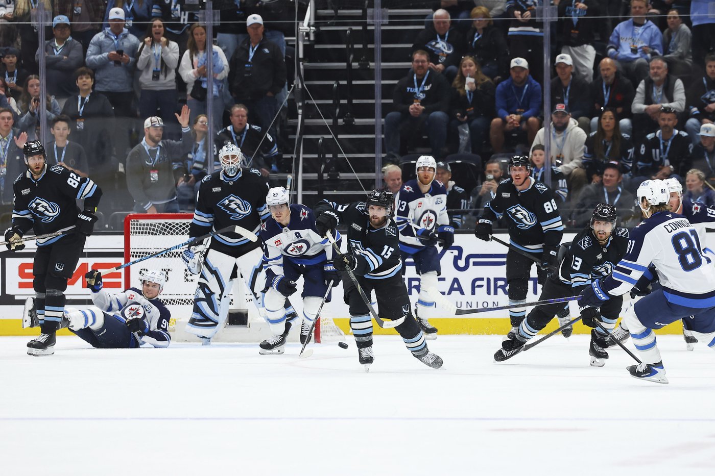 Golden Knights and Mammoth surge into 1st-round meeting as the NHL playoffs reset the stakes | iNFOnews.ca Golden Knights and Mammoth surge into 1st-round meeting as the NHL playoffs reset the stakes | iNFOnews.ca