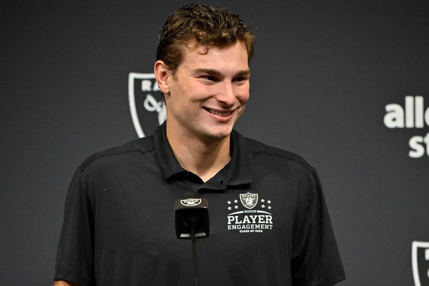 Fernando Mendoza dives into video study after Raiders' loss in preseason opener | iNFOnews.ca