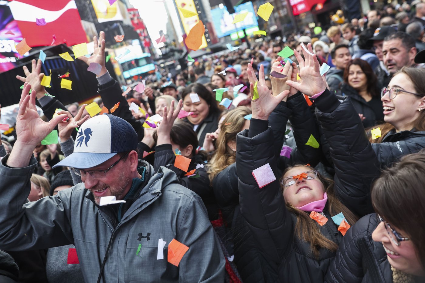 Times Square ball takes final test for New Year's Eve | iNFOnews.ca