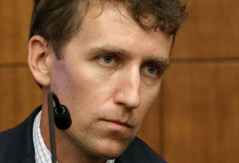 Police describe a father's horror as he realizes then-wife Lindsay Clancy killed their 3 kids | iNFOnews.ca