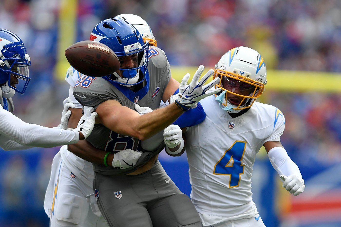 Allen, Bills outlast Chargers 24-16 despite committing 5 turnovers | iNFOnews.ca