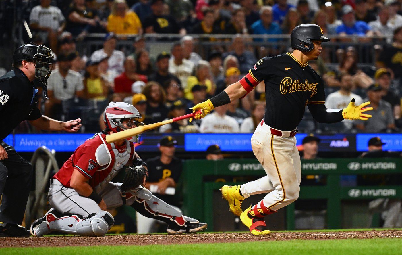 James McCann's 12th-inning single gives Diamondbacks 8-7 win over Pirates after blowing six-run lead | iNFOnews.ca James McCann's 12th-inning single gives Diamondbacks 8-7 win over Pirates after blowing six-run lead | iNFOnews.ca