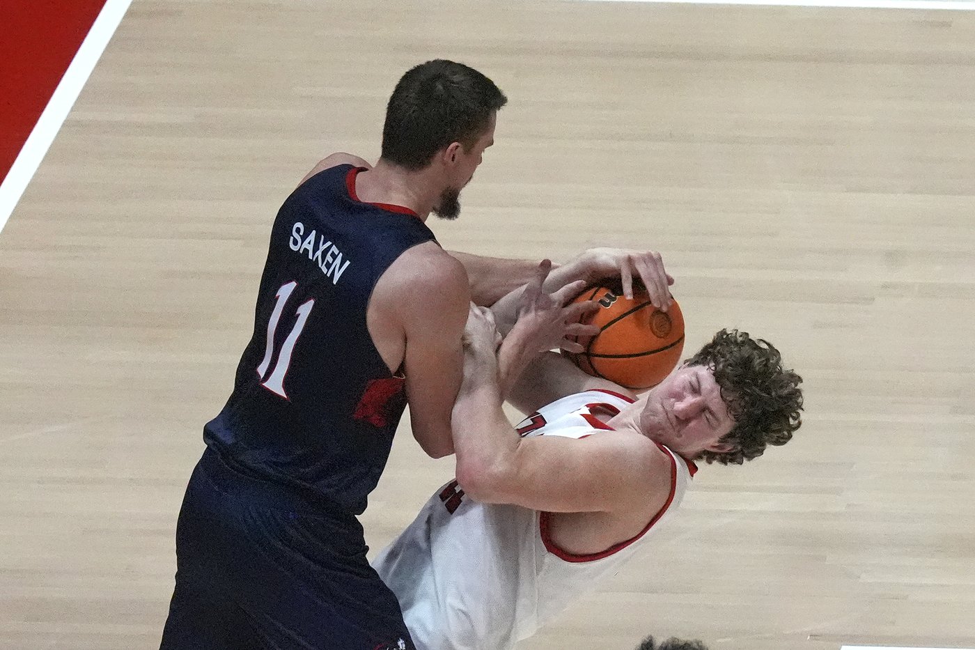 Paulius Murauskas hits 6 3s, scores 28 to help Saint Mary's beat Utah 72-63 | iNFOnews.ca Paulius Murauskas hits 6 3s, scores 28 to help Saint Mary's beat Utah 72-63 | iNFOnews.ca
