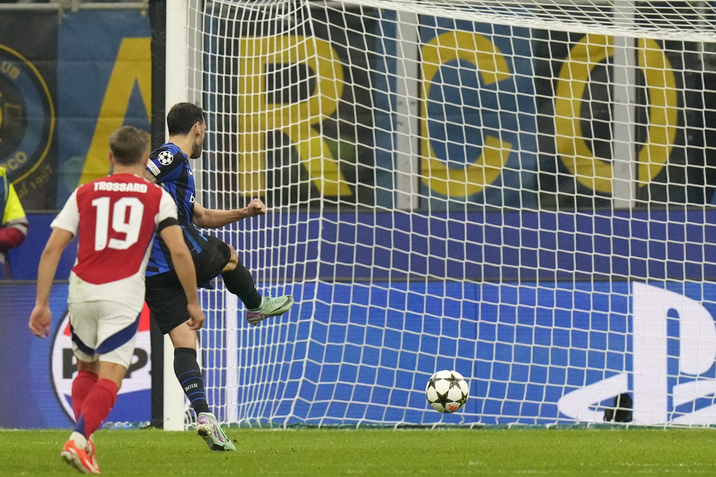 Barcelona, Inter and upstart Brest win again in Champions League. Bizarre penalty dooms Aston Villa | iNFOnews.ca