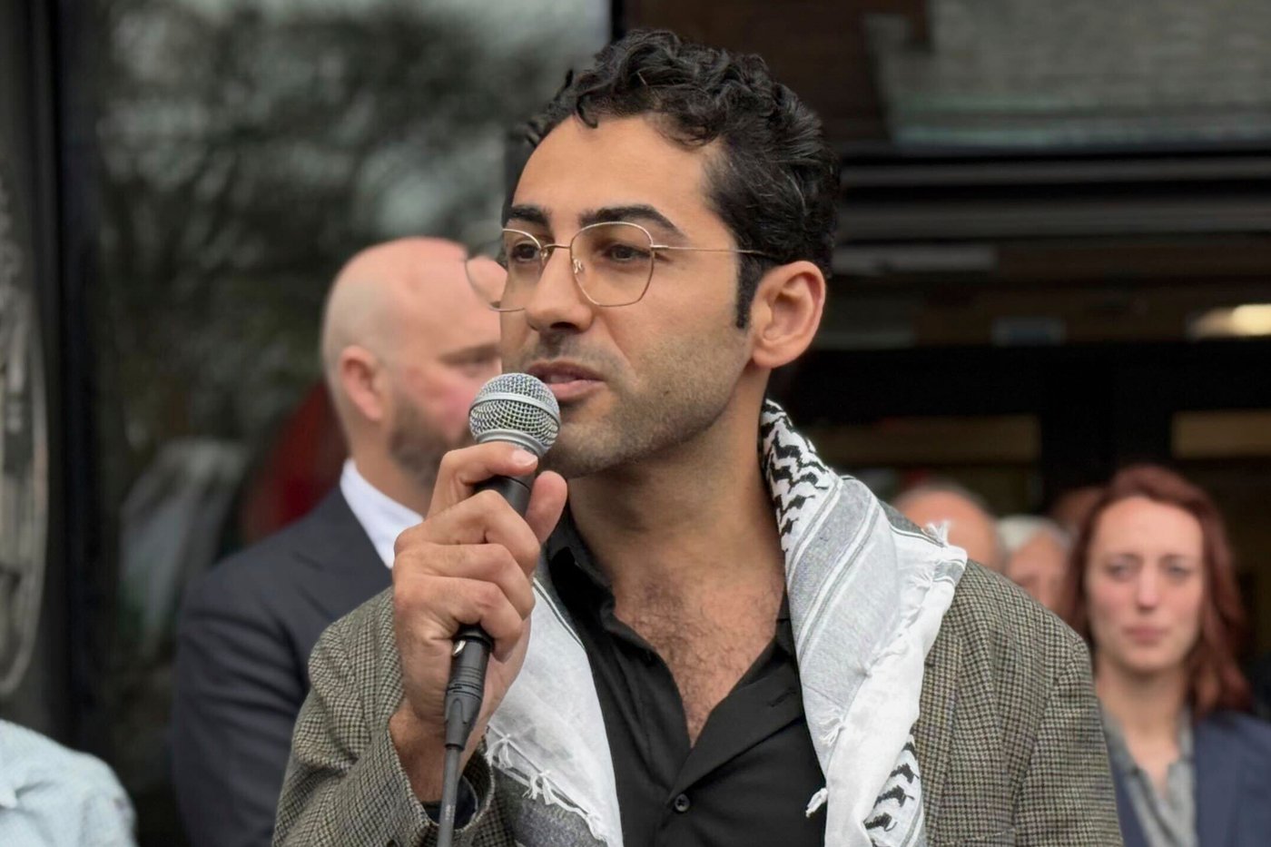 A Palestinian student at Columbia is freed after his arrest at a citizenship interview | iNFOnews.ca