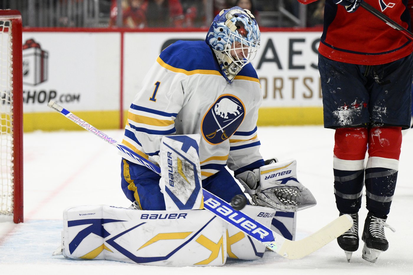 Wilson, surging Capitals hand Sabres ninth straight loss | iNFOnews.ca