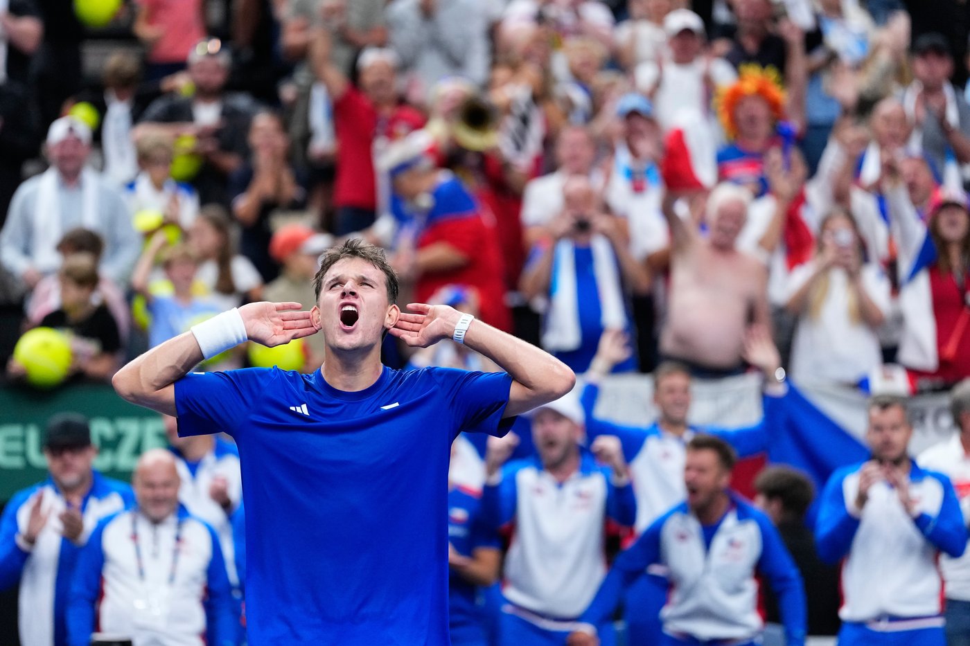 Shelton loses again in Davis Cup as Czechs defeat US to reach Final 8. Zverev wins for Germany | iNFOnews.ca