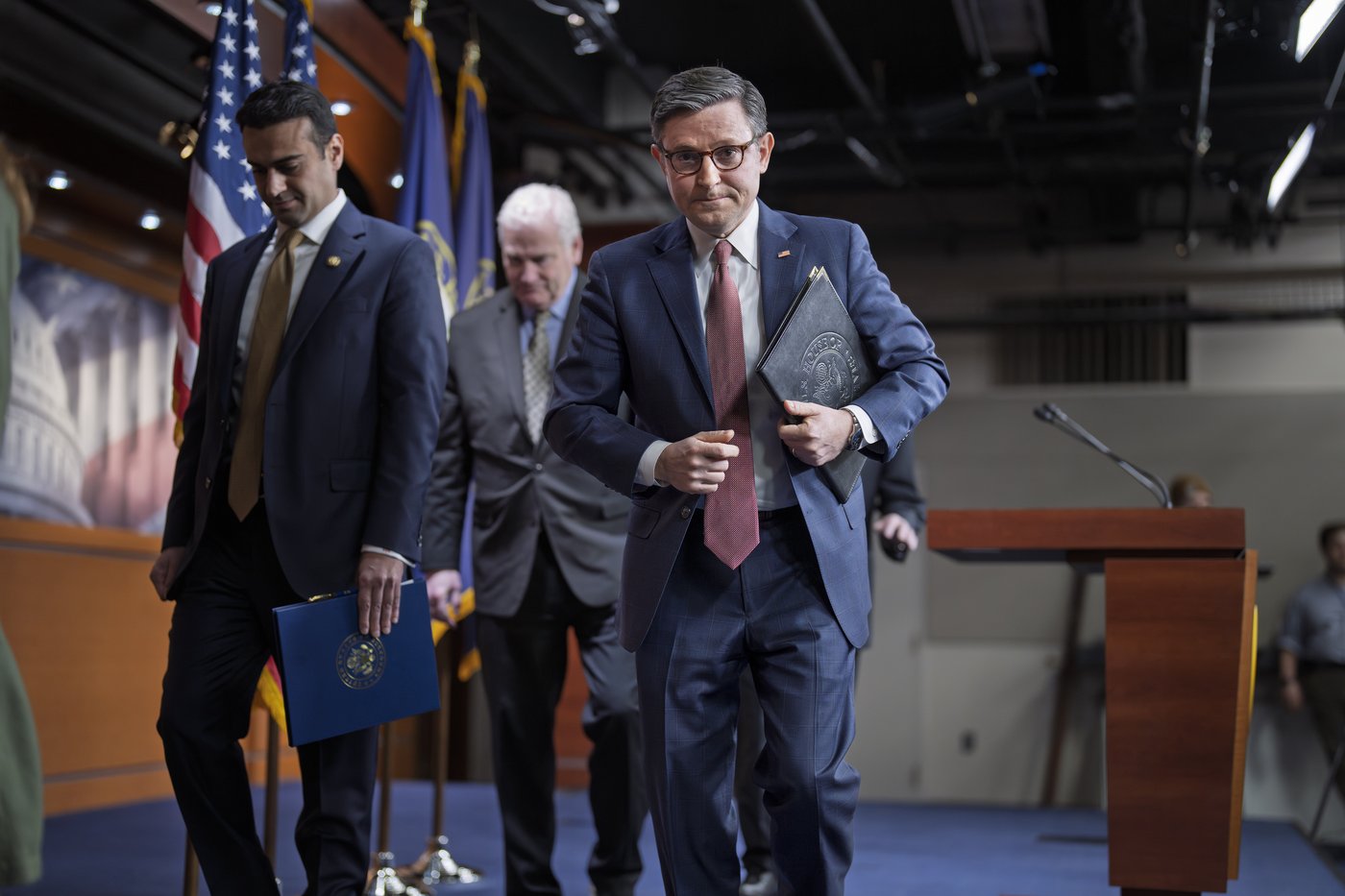Senate Republicans vow action to boost border funds after briefing with Trump officials | iNFOnews.ca