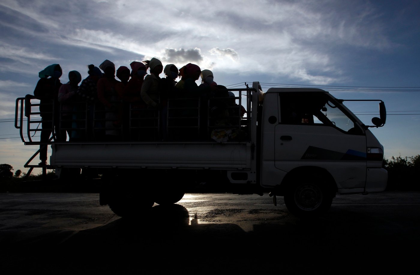 Two traffic accidents in Cambodia kill 14 garment factory workers and injure 93 others | iNFOnews.ca