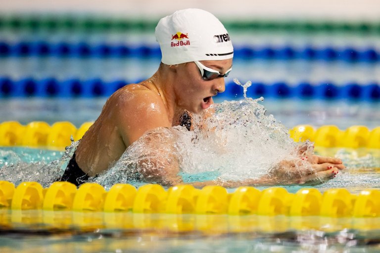 CP NewsAlert: Summer McIntosh withdraws from Canadian swimming trials | iNFOnews.ca
