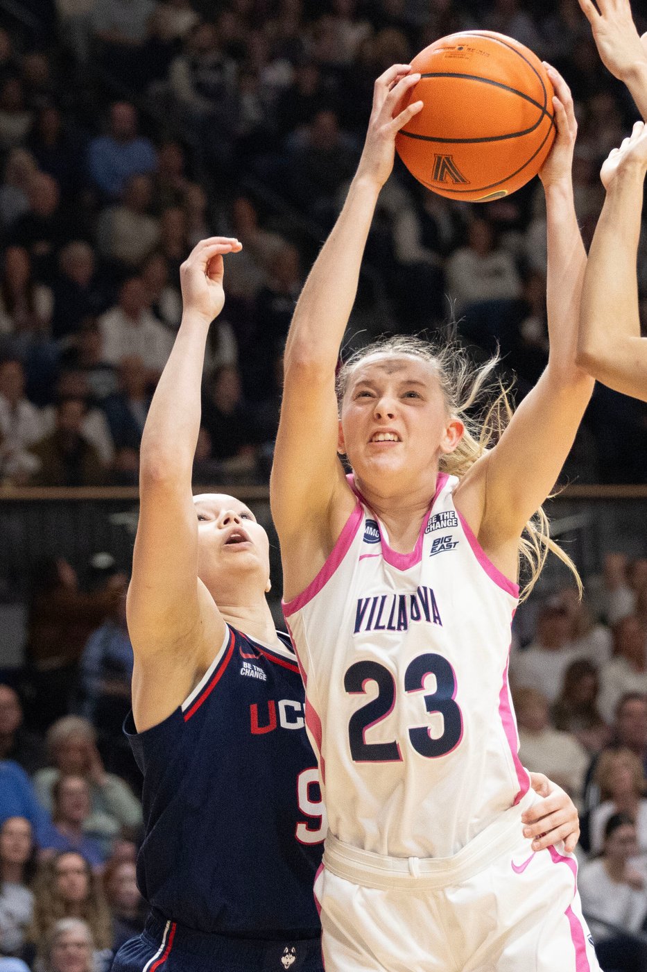 Fudd and Strong power No. 1 UConn to an 83-69 win over Villanova as win streak reaches 44 games | iNFOnews.ca