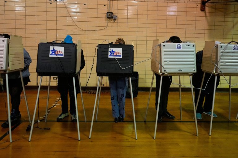 FACT FOCUS: Only some driver's licenses usable for voter registration under the SAVE America Act | iNFOnews.ca