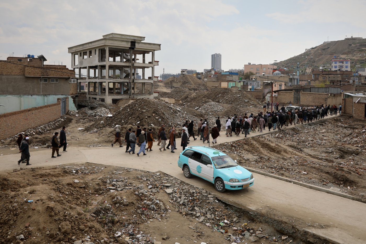 Even the dead must make way as construction transforms Afghanistan's capital | iNFOnews.ca Even the dead must make way as construction transforms Afghanistan's capital | iNFOnews.ca