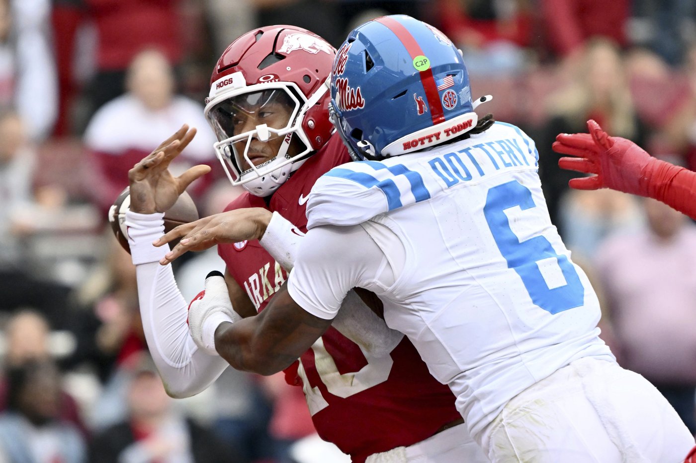 Dart's 515 yards, six touchdowns lead No. 19 Ole Miss in 63-31 win over Arkansas | iNFOnews.ca Dart's 515 yards, six touchdowns lead No. 19 Ole Miss in 63-31 win over Arkansas | iNFOnews.ca