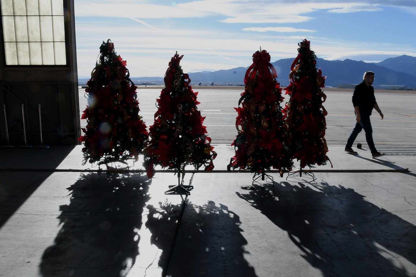 NORAD continues decades-long tradition of tracking Santa's trip around the world | iNFOnews.ca