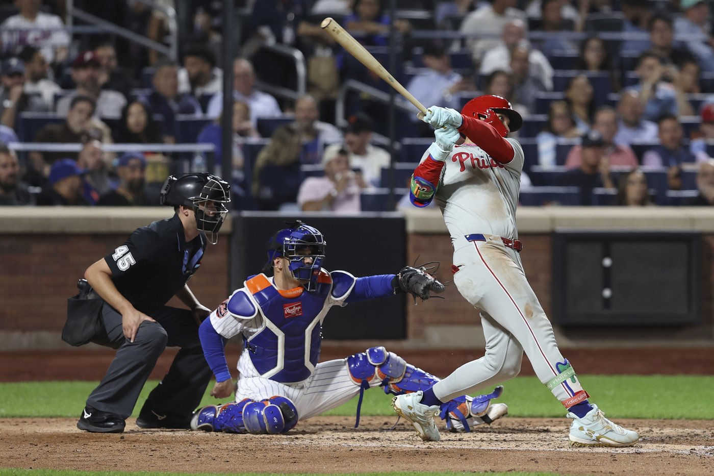 MLB hitters swinging at first pitches at highest rate since 1988 | iNFOnews.ca