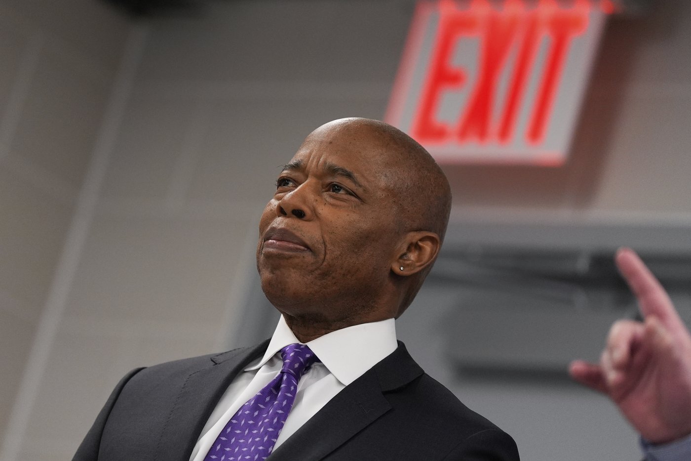 New York governor won't remove NYC mayor, for now, but plans to increase oversight of City Hall | iNFOnews.ca