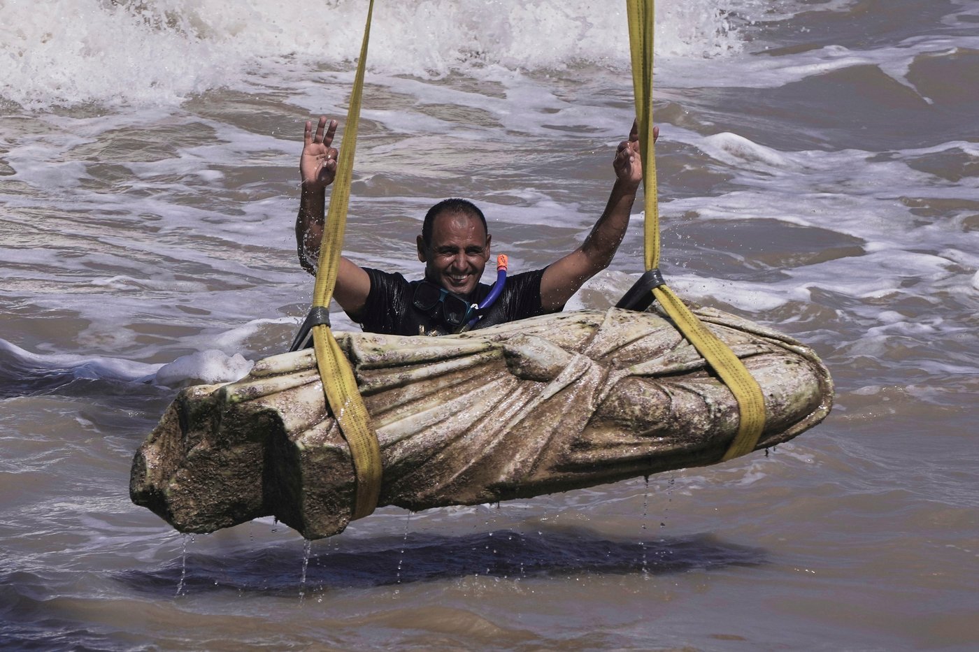 The top photos of the day by AP's photojournalists | iNFOnews.ca