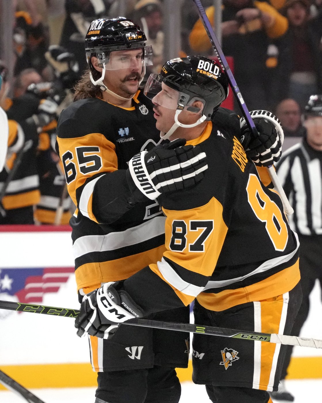 Malkin scores shootout winner to help Penguins top Sharks 4-3 | iNFOnews.ca Malkin scores shootout winner to help Penguins top Sharks 4-3 | iNFOnews.ca
