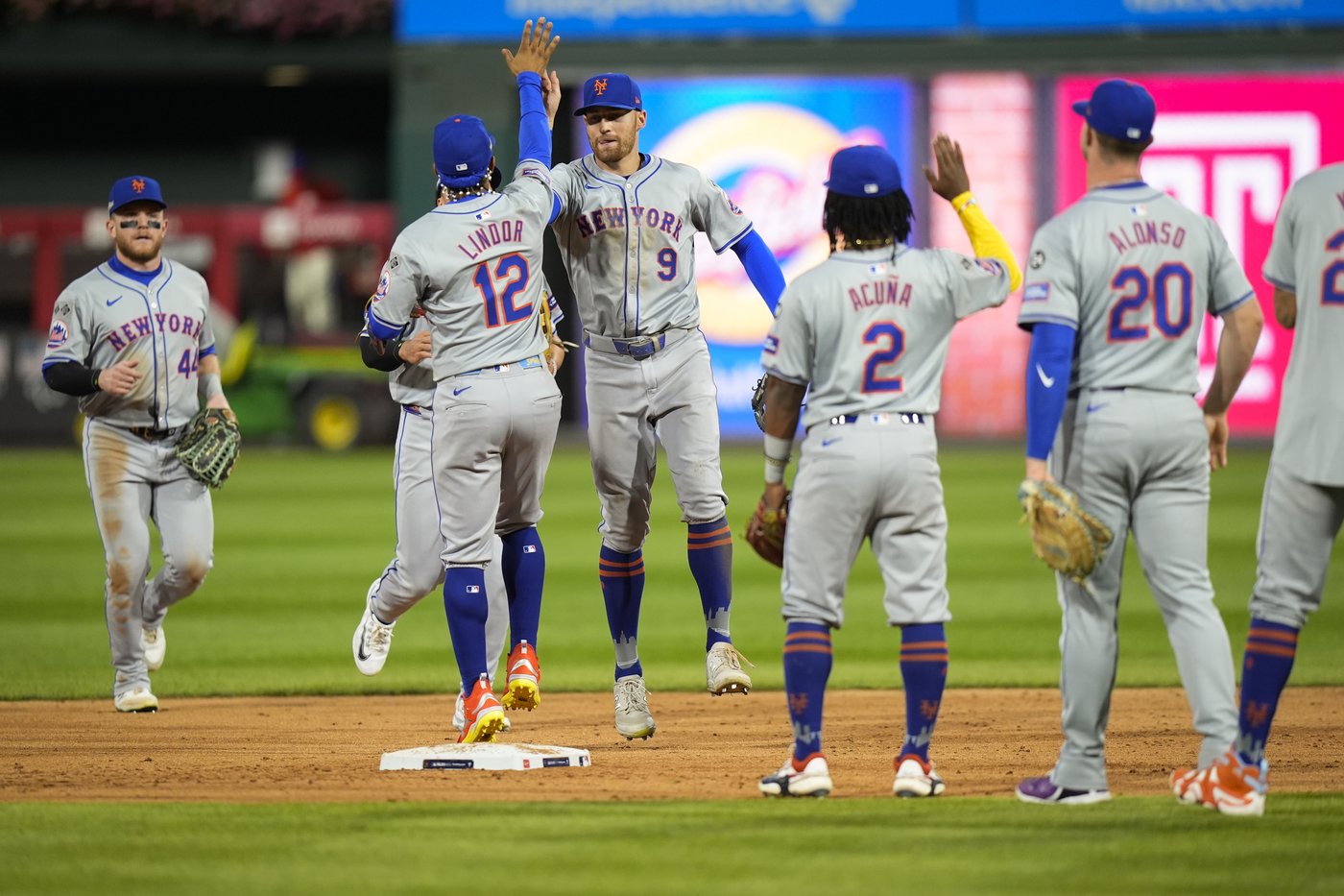 Mets starter Kodai Senga goes 2 innings and passes baton to brilliant bullpen in Game 1 NLDS win | iNFOnews.ca Mets starter Kodai Senga goes 2 innings and passes baton to brilliant bullpen in Game 1 NLDS win | iNFOnews.ca
