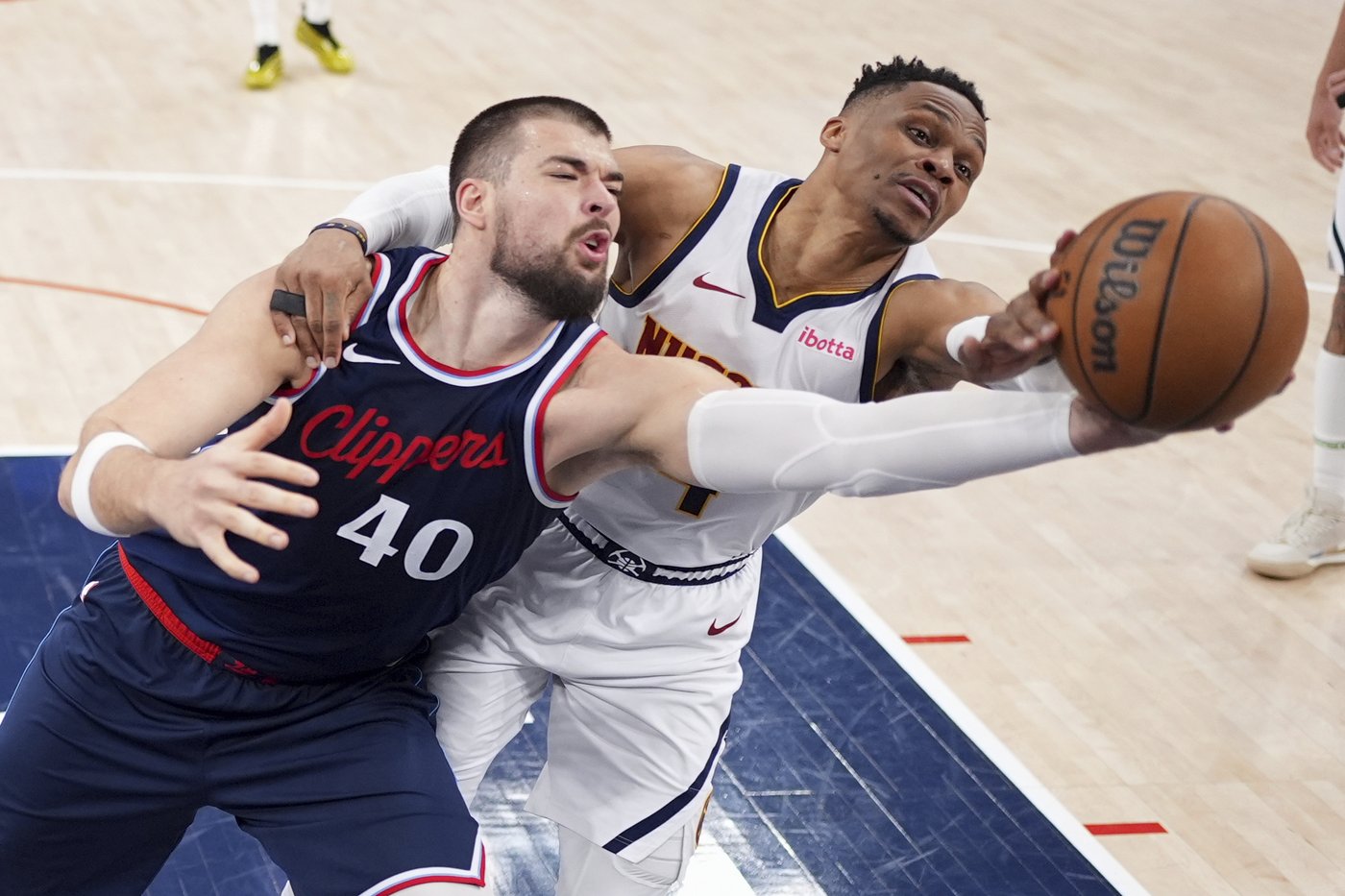 James Harden scores 28 points and Clippers force Game 7 with a gritty 111-105 win over Nuggets | iNFOnews.ca