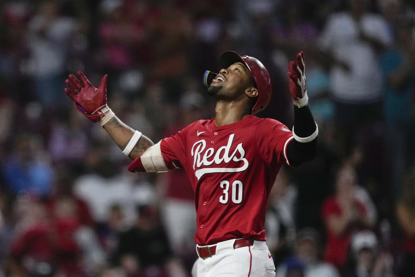 All-Stars Abbott, De La Cruz help Reds beat Marlins 7-2, halt Miami's 11-game road winning streak | iNFOnews.ca All-Stars Abbott, De La Cruz help Reds beat Marlins 7-2, halt Miami's 11-game road winning streak | iNFOnews.ca