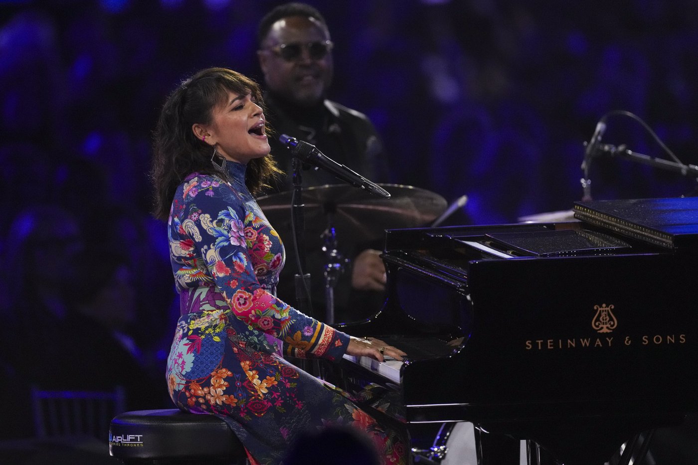 Tie-dye and dancing bears: Grammy weekend begins with Grateful Dead honored as Persons of the Year | iNFOnews.ca