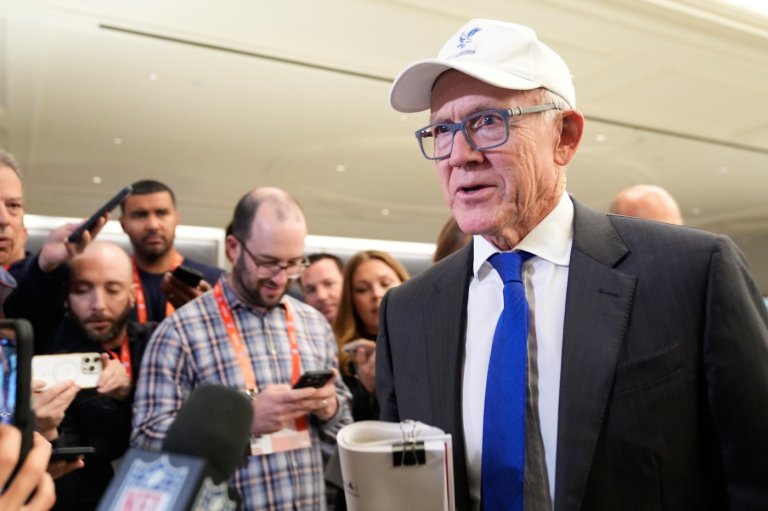 Jets owner Woody Johnson blames 0-7 start on QB play and defends coach Aaron Glenn | iNFOnews.ca