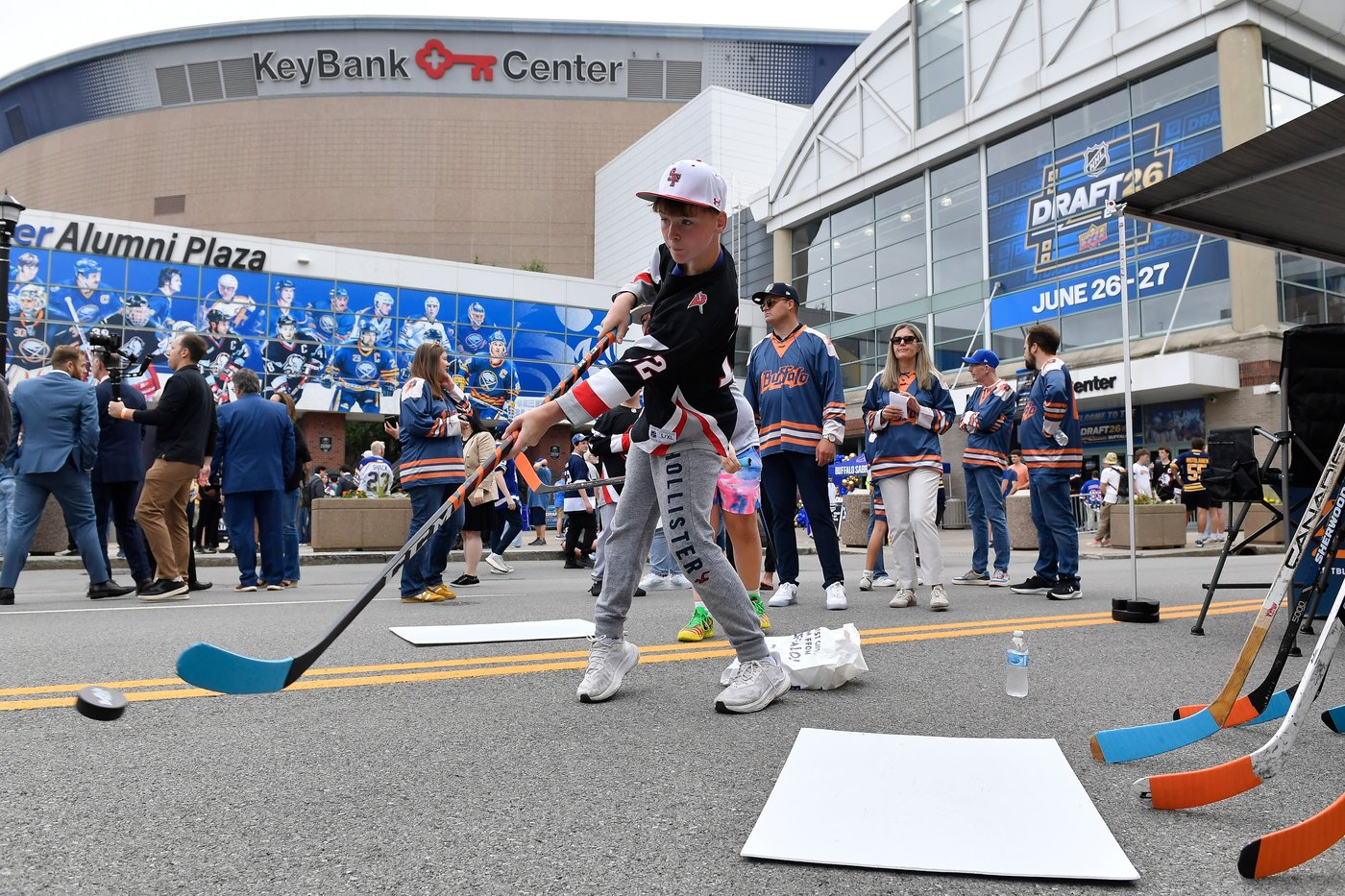 Pittsburgh is twin city after Penguins draft Markus Ruck in 2nd round after Liam in 1st | iNFOnews.ca
