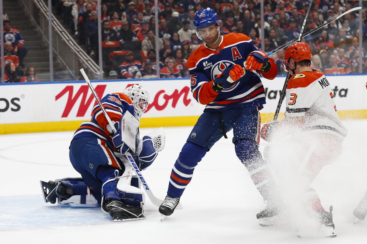 Oilers trade defenceman Darnell Nurse to Sharks, sign blueliner Ryan Shea | iNFOnews.ca