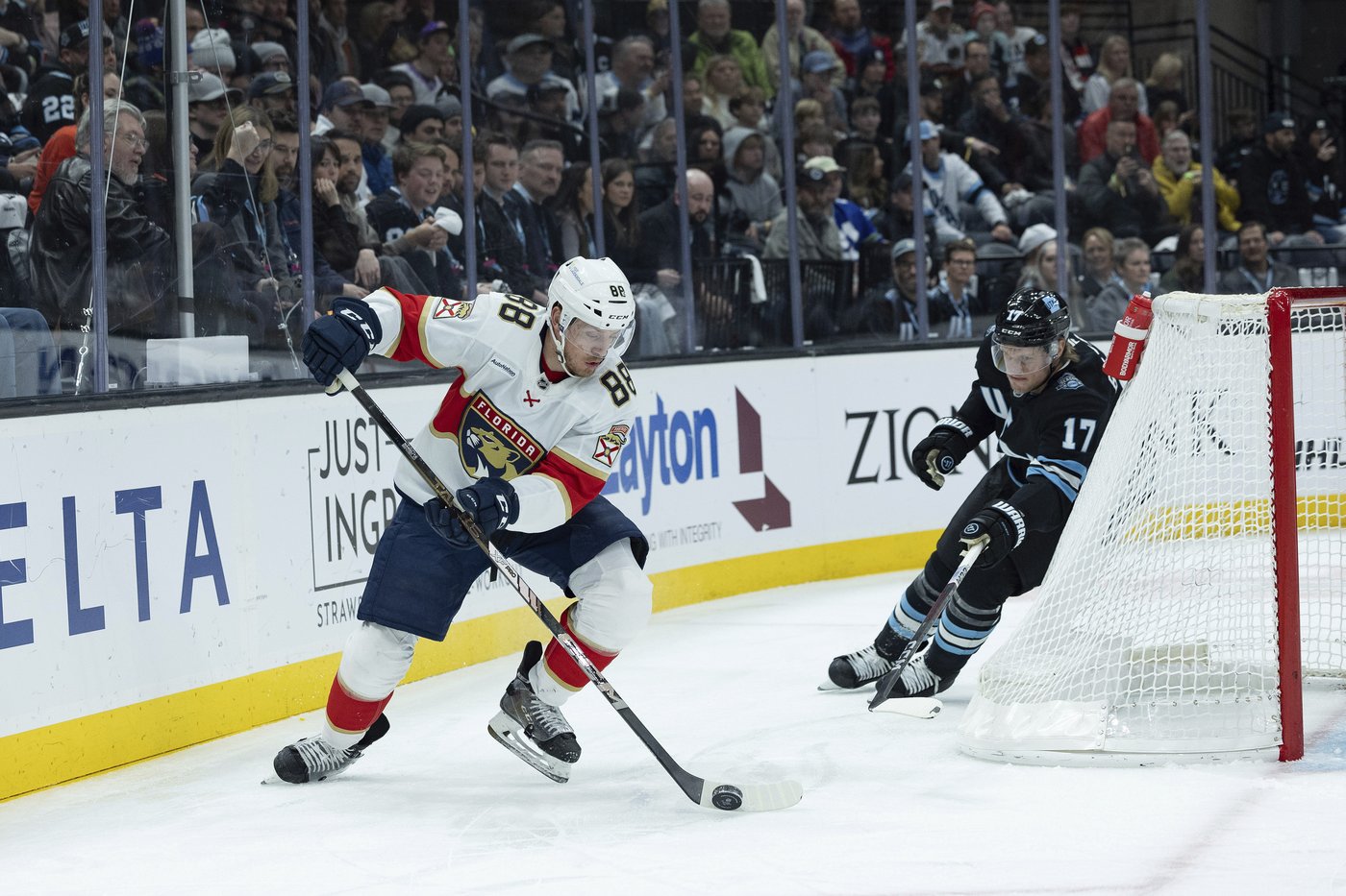 Boqvist nets 2 in 3rd period as Panthers beat Utah 4-1 | iNFOnews.ca