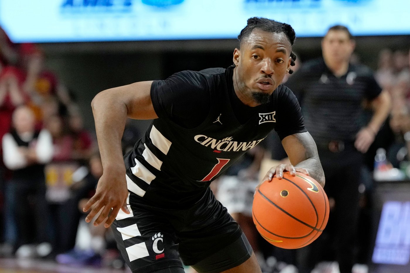 Cincinnati goes into season with primarily new roster as it looks to contend in Big 12 | iNFOnews.ca