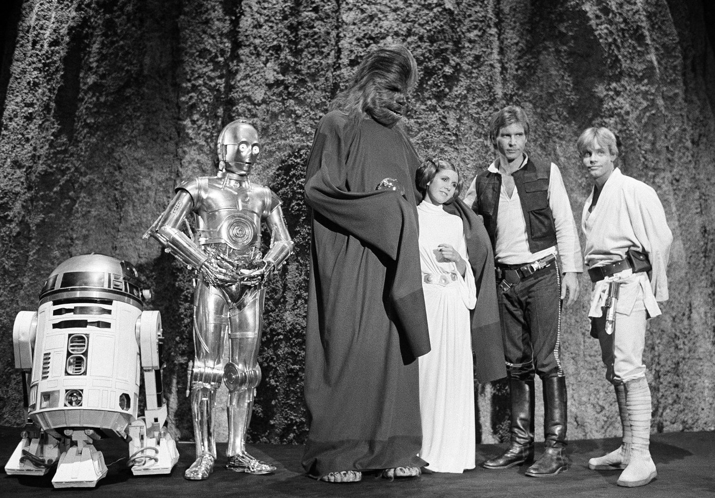 Luke Skywalker's 'Empire Strikes Back' lightsaber with severed hand attached auctioned for $3.75M | iNFOnews.ca Luke Skywalker's 'Empire Strikes Back' lightsaber with severed hand attached auctioned for $3.75M | iNFOnews.ca