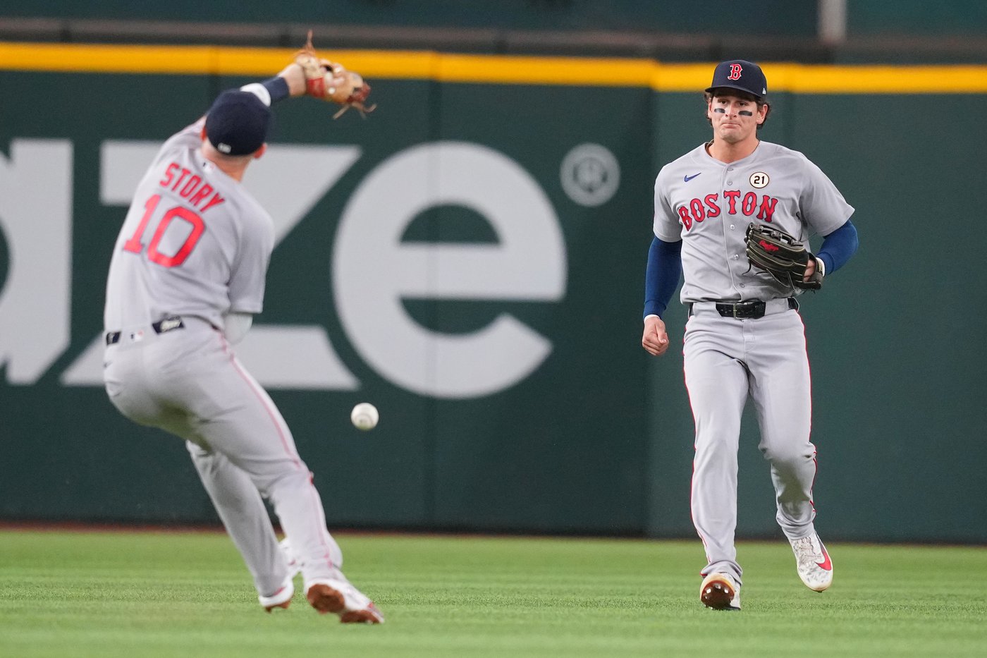 Jacob deGrom strikes out 8 to lead Rangers over Red Sox 4-2 in series between playoff contenders | iNFOnews.ca Jacob deGrom strikes out 8 to lead Rangers over Red Sox 4-2 in series between playoff contenders | iNFOnews.ca