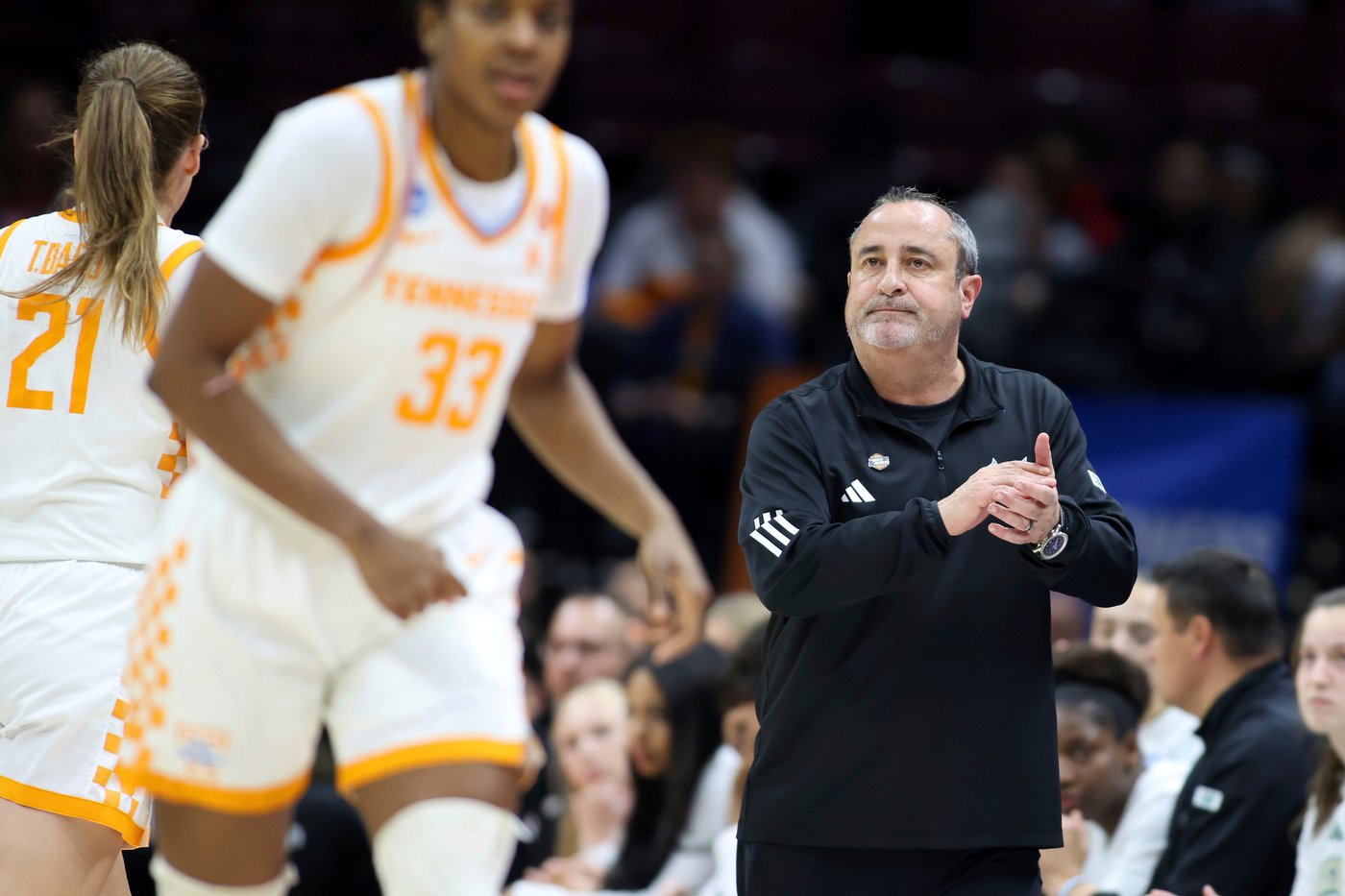 Jose Fernandez to be named Dallas Wings coach, AP source says | iNFOnews.ca