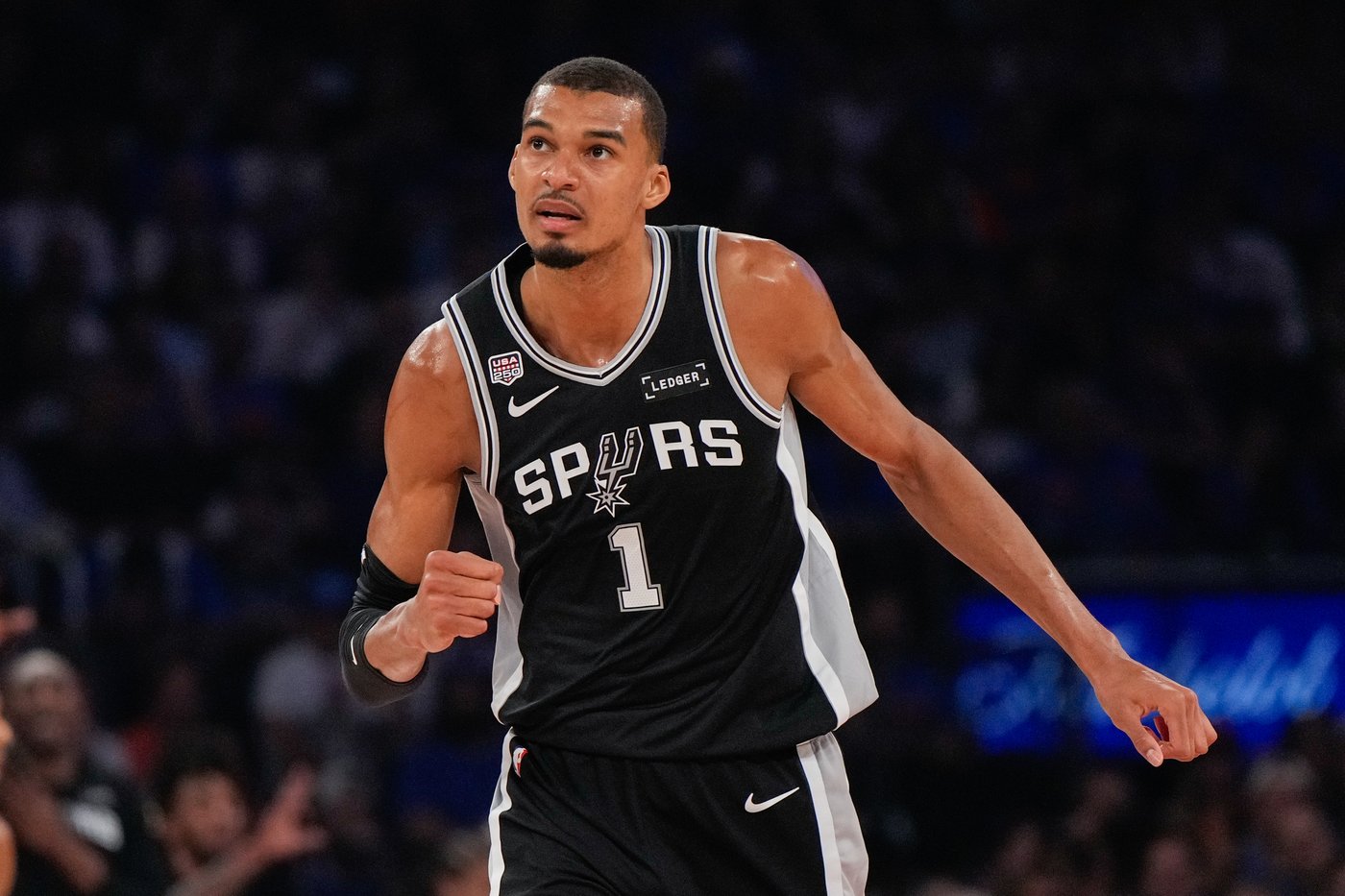 Victor Wembanyama, San Antonio Spurs agree on 5-year extension that could top $250M, AP source says | iNFOnews.ca Victor Wembanyama, San Antonio Spurs agree on 5-year extension that could top $250M, AP source says | iNFOnews.ca