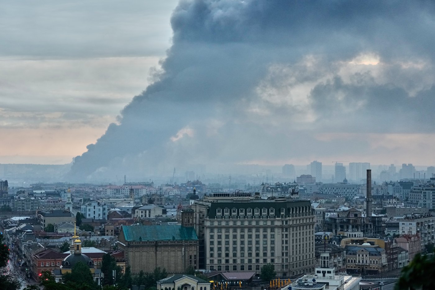 Large-scale Russian attack sparks fire at historic monastery and other sites in Ukraine, in photos | iNFOnews.ca