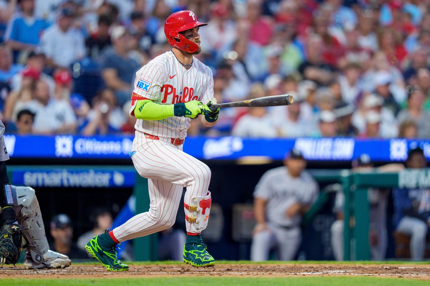 Bryson Stott homers and drives in 5 as Phillies rout Yankees 11-4 to avoid series sweep | iNFOnews.ca Bryson Stott homers and drives in 5 as Phillies rout Yankees 11-4 to avoid series sweep | iNFOnews.ca