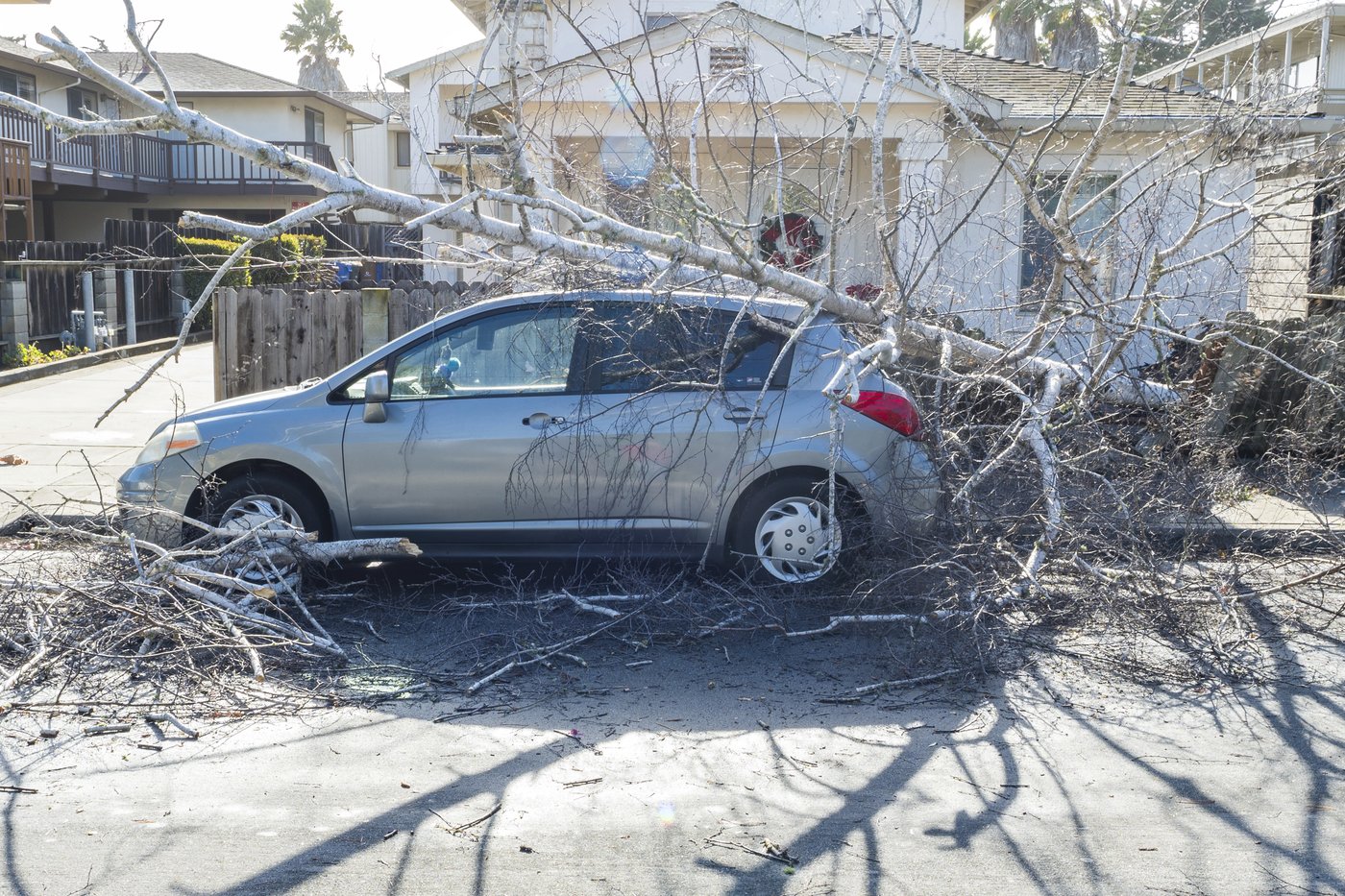 Storms across US bring heavy snow, dangerous ice and a tornado in California | iNFOnews.ca