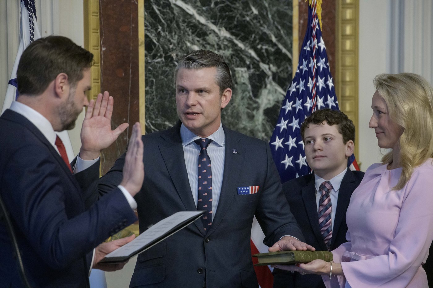 Hegseth is quickly sworn in as defense secretary after dramatic Senate vote | iNFOnews.ca