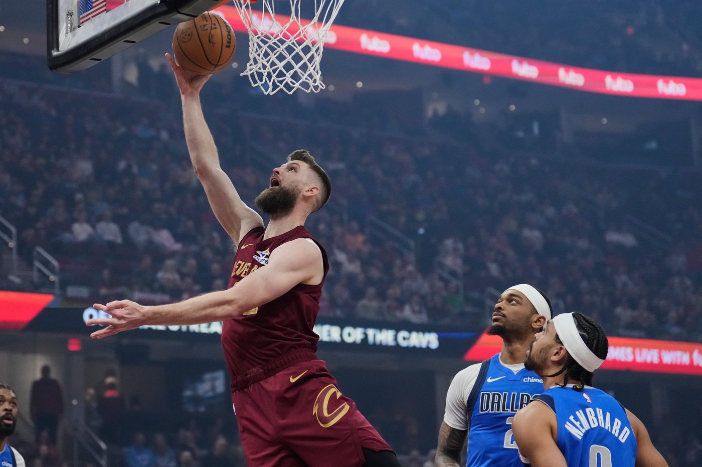 Mavericks bounce back with 130-120 victory over Cavaliers after being routed Friday night | iNFOnews.ca