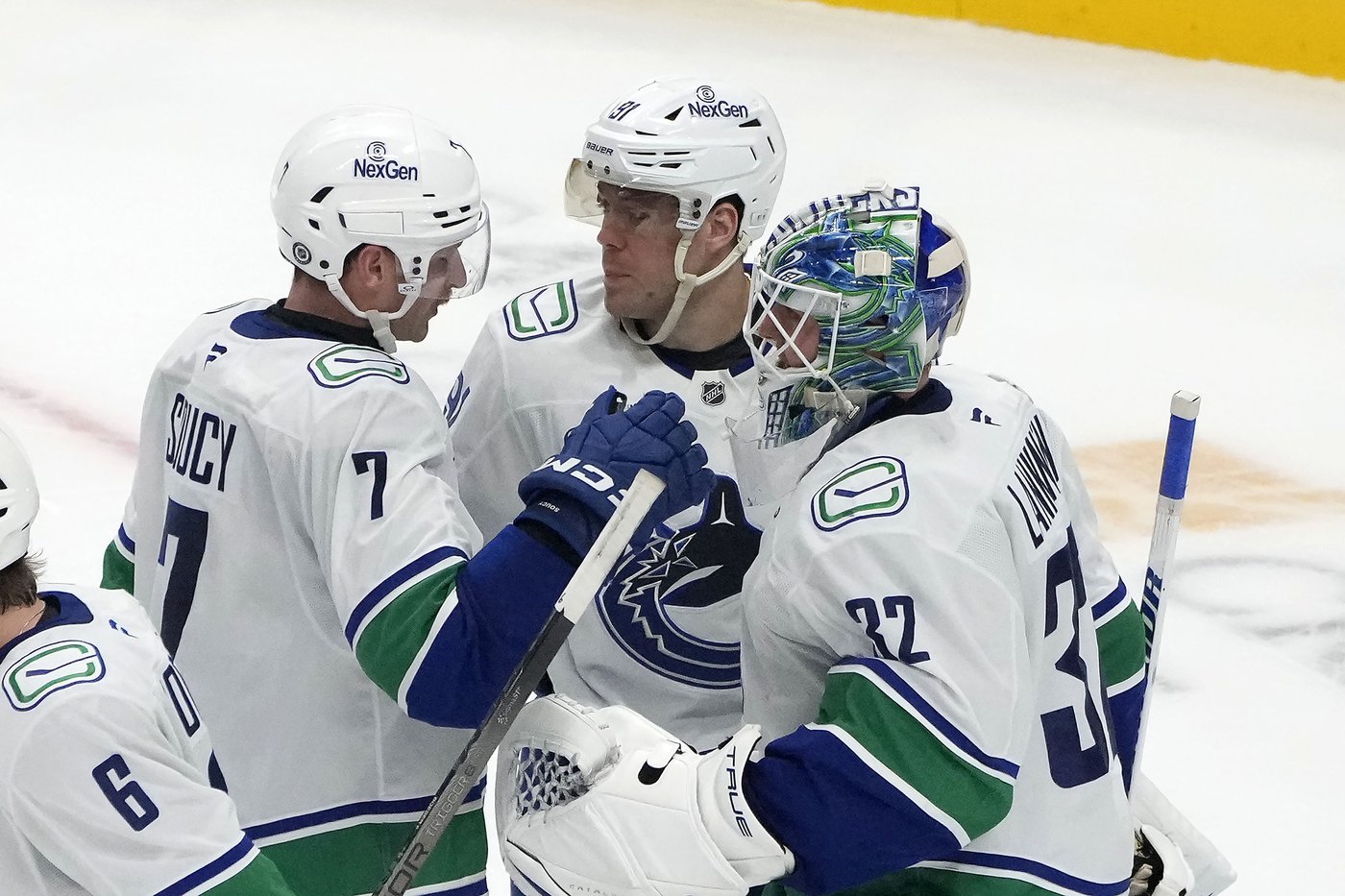 Seattle Kraken reacquire Daniel Sprong in a trade with the Vancouver Canucks | iNFOnews.ca