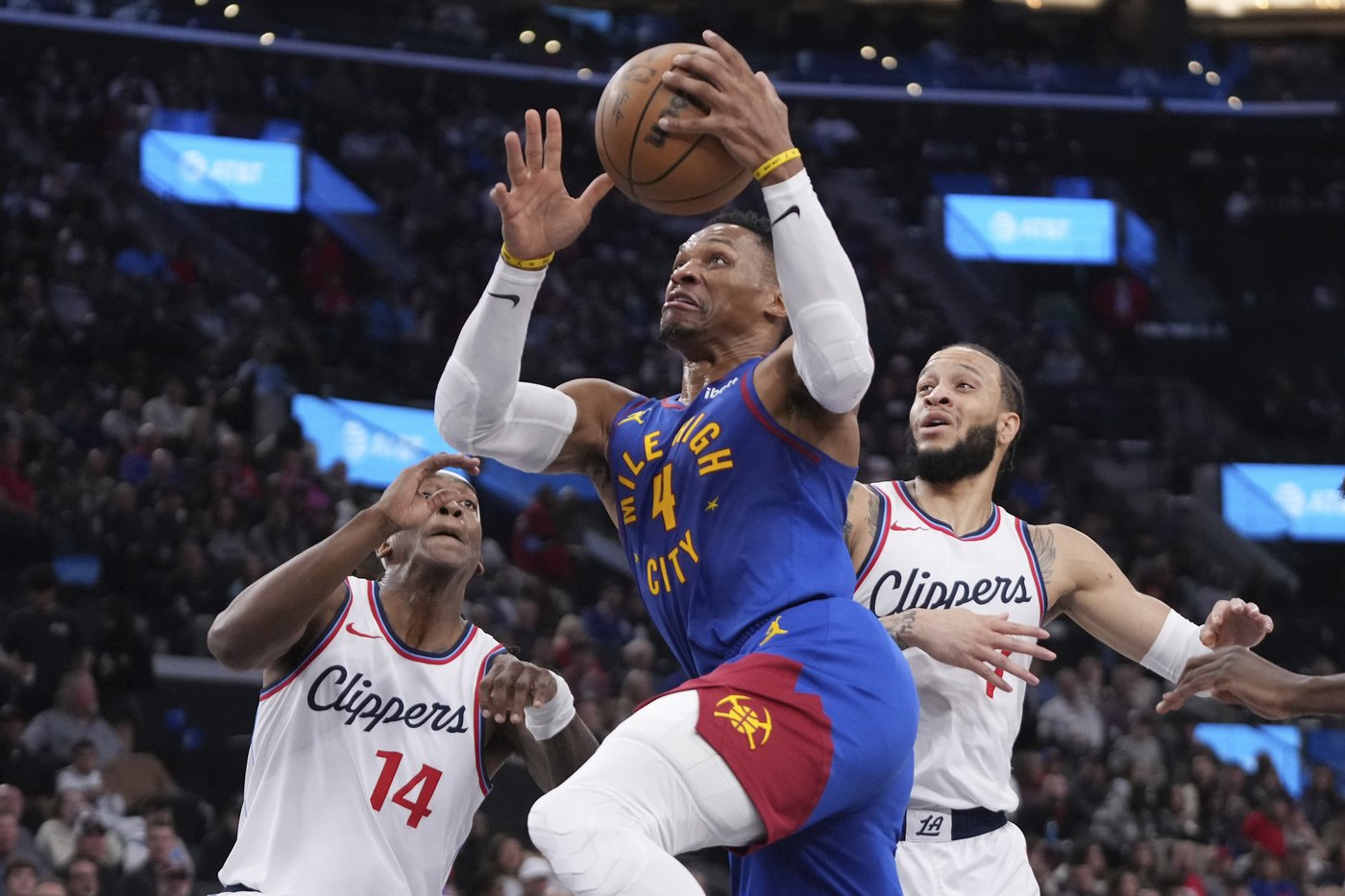 Harden scores 37 and Clippers overcome Jokic's triple-double to beat Nuggets 126-122 | iNFOnews.ca Harden scores 37 and Clippers overcome Jokic's triple-double to beat Nuggets 126-122 | iNFOnews.ca