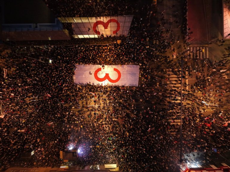 Huge crowds gather at final pre-election rally of Serbia's students | iNFOnews.ca
