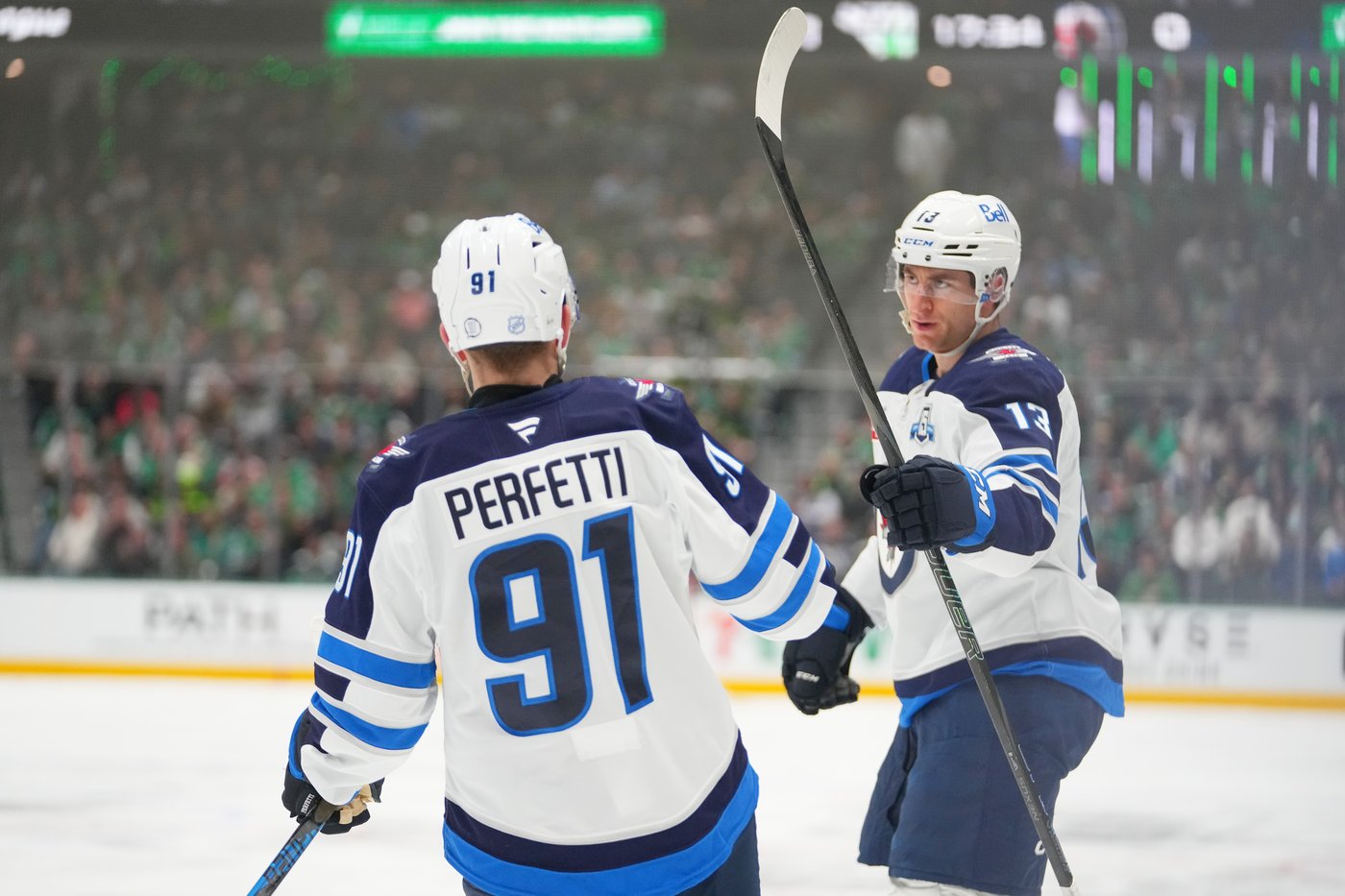 Harley scores in OT as Stars beat Jets 4-3 for fifth straight win | iNFOnews.ca