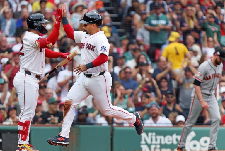 Sogard's solo homer starts Red Sox rally in 5-4 win over Giants | iNFOnews.ca