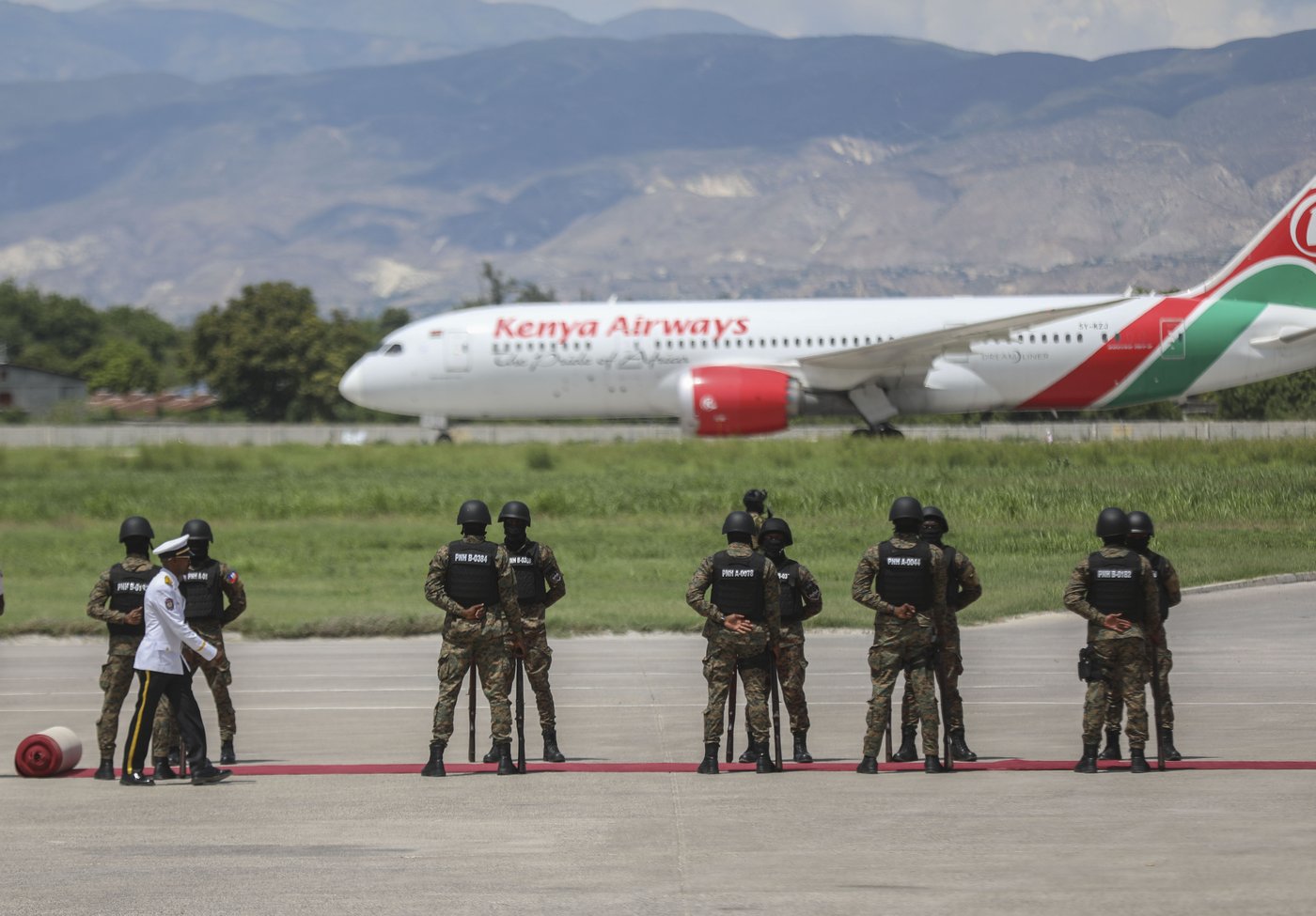 Kenyan president visits Haiti as it grapples with future of international efforts to fight gangs | iNFOnews.ca Kenyan president visits Haiti as it grapples with future of international efforts to fight gangs | iNFOnews.ca