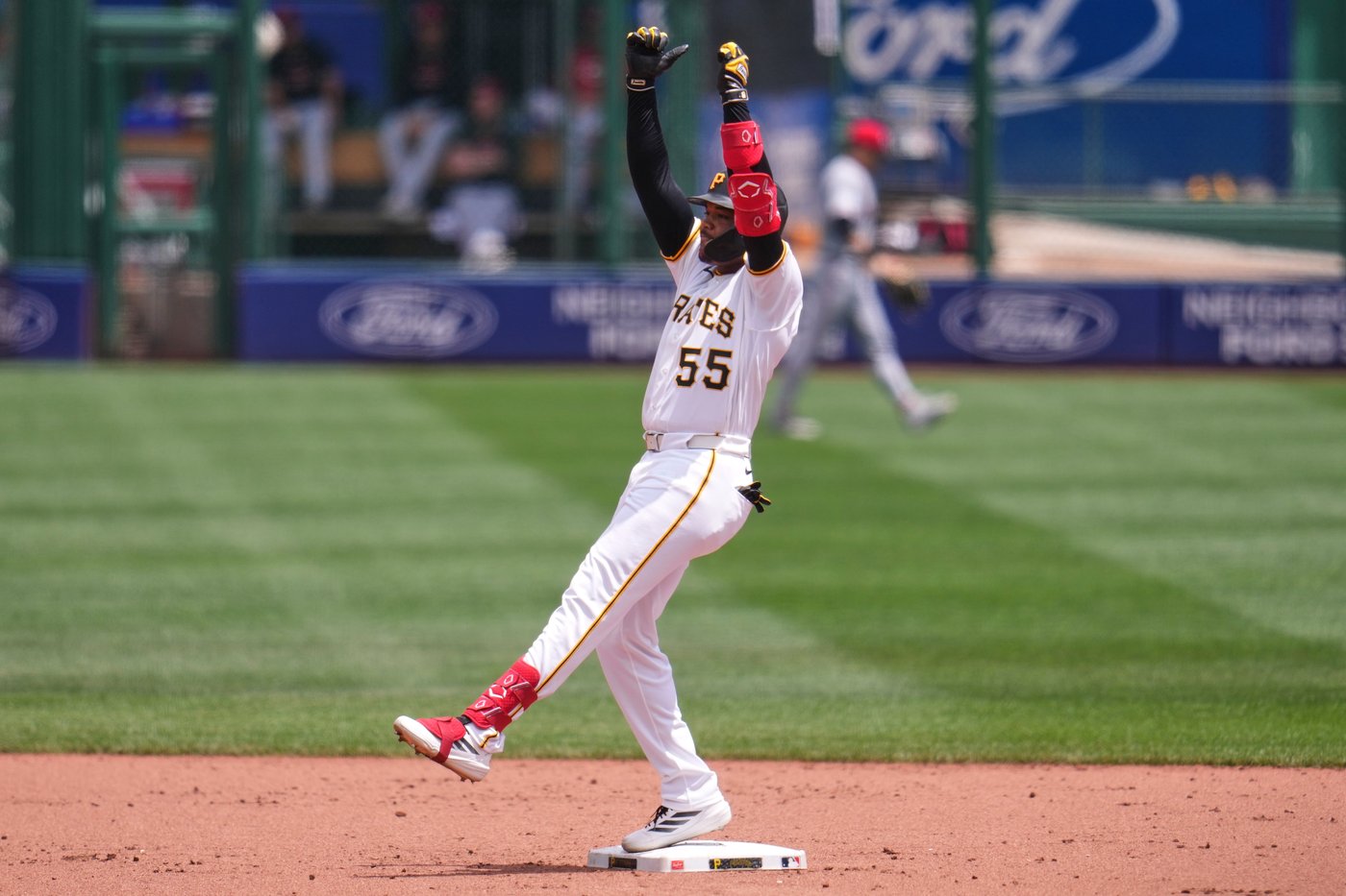 Ryan O'Hearn homers twice, helps Pirates avoid sweep with 9-4 win over Reds | iNFOnews.ca